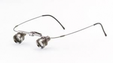 Lupenbrille Titan Opticus Vergrößerung 3.2 - 35 für Zahnärzte Chirurgen
